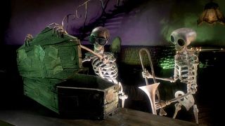 16. Труп невесты (2005)