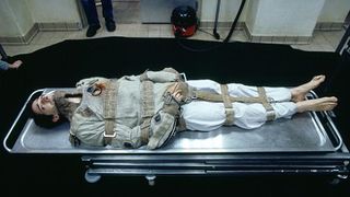 36. Пиджак (2004)