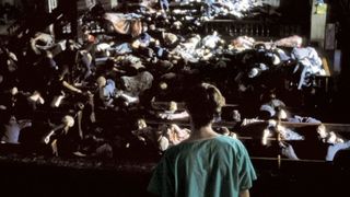 105. 28 дней спустя (2002)