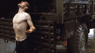 76. 28 дней спустя (2002)