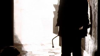 38. Помни (2000)