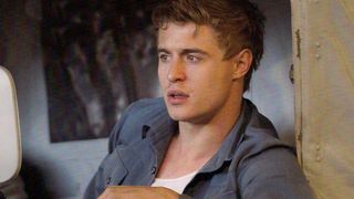 8. Гостья (2013)