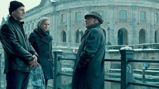 37. Неизвестный (2011)