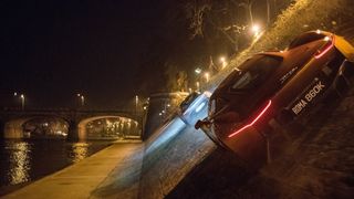 69. 007: СПЕКТР (2015)