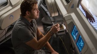 5. Пассажиры (2016)
