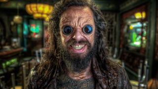 15. Люди в черном 3 (2012)