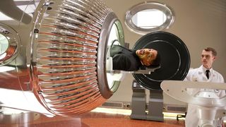 36. Люди в черном 3 (2012)