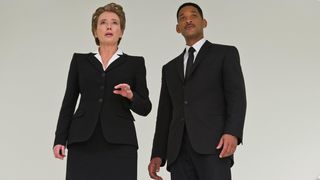 37. Люди в черном 3 (2012)