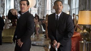 4. Люди в черном 3 (2012)