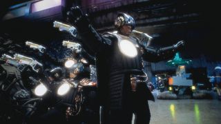 7. Пятый элемент (1997)