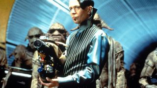 9. Пятый элемент (1997)