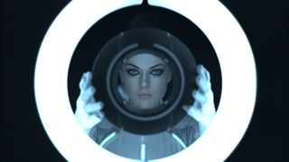 29. Трон: Наследие (2010)