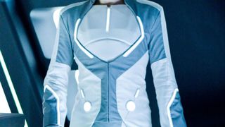 56. Трон: Наследие (2010)