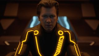 65. Трон: Наследие (2010)