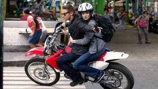 13. Эволюция Борна (2012)