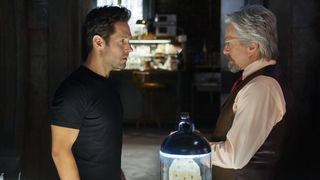 34. Человек-муравей (2015)