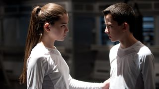 15. Игра Эндера (2013)