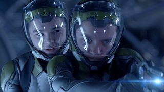 29. Игра Эндера (2013)