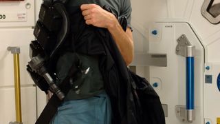 64. Пекло (2007)