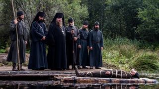 38. Монах и бес (2016)