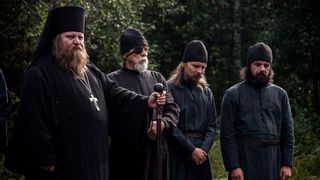 6. Монах и бес (2016)