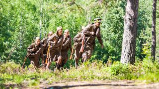 18. А зори здесь тихие... (2015)