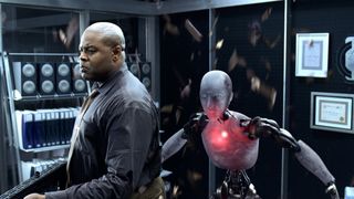 8. Я, робот (2004)