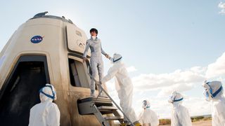 12. Космос между нами (2017)