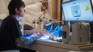 15. Космос между нами (2017)