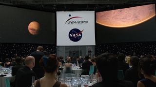 24. Космос между нами (2017)