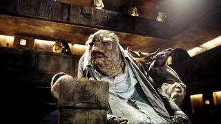 10. Автостопом по галактике (2005)