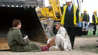 14. Автостопом по галактике (2005)