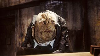 37. Автостопом по галактике (2005)