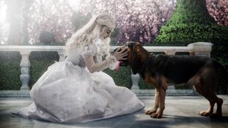 38. Алиса в Стране чудес (2010)