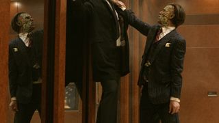 56. Константин: Повелитель тьмы (2005)