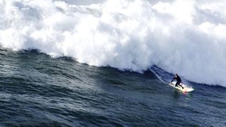 29. Покорители волн (2012)