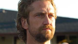 37. Покорители волн (2012)