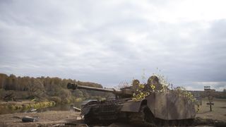 38. Единичка (2015)