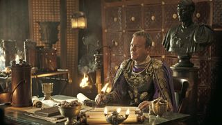 10. Помпеи (2014)