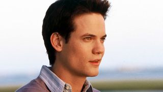 33. Спеши любить (2002)