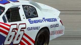 12. Гонка на вымирание (2015)