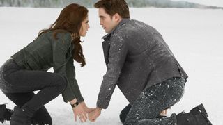 41. Сумерки. Сага. Рассвет: Часть 2 (2012)