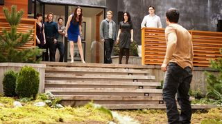 44. Сумерки. Сага. Рассвет: Часть 2 (2012)