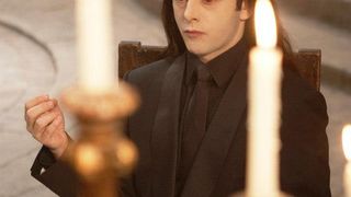 89. Сумерки. Сага. Рассвет: Часть 2 (2012)