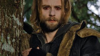 99. Сумерки. Сага. Рассвет: Часть 2 (2012)