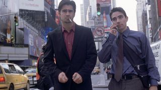 2. Телефонная будка (2002)