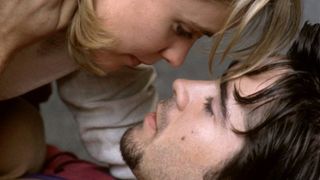 26. Телефонная будка (2002)