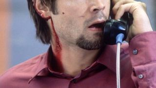 27. Телефонная будка (2002)