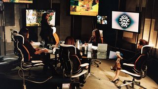 14. Мистер и миссис Смит (2005)