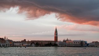 17. Турист (2010)